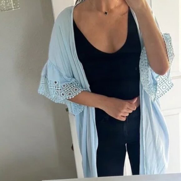 Do Everything In Love baby blue open duster shaw kimono coverup. O/S - Picture 4 of 5